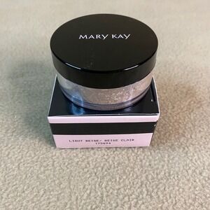 Mary Kay Cosmetics Silky Setting Powder Light Beige Loose Face Powder 0.28oz New